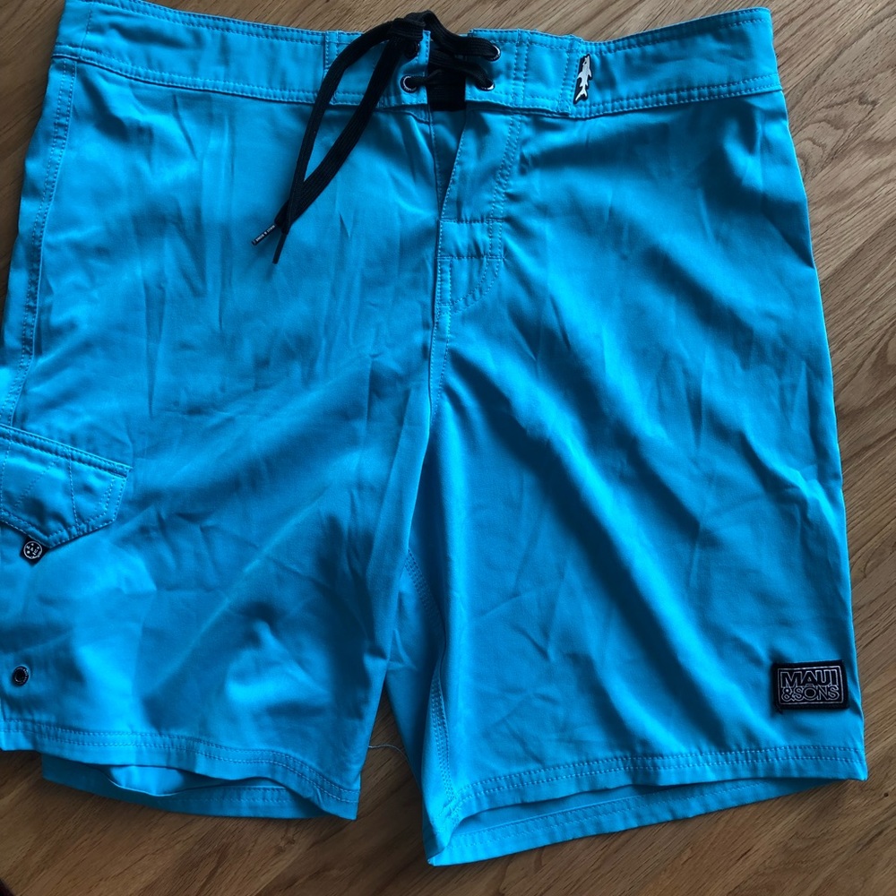 Maui and sons board shorts